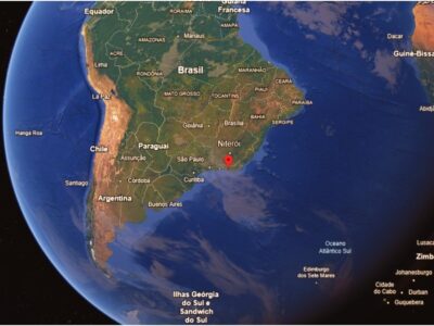 O desafio da Olimpíada Brasileira de Geoinformação está no uso da tecnologia para analisar e propor soluções sustentáveis para o nosso planeta, mostrado na imagem através de ferramentas de geoinformação, destacando o Brasil e estado do Rio de Janeiro, sede da UFRJ, UFF e UERJ-FFP | Reprodução/Google Earth