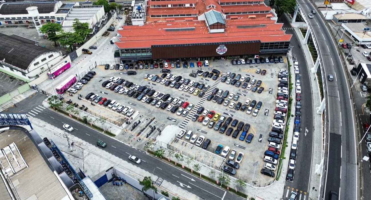 Público aproveita o festival Niterói Cervejeiro com cervejas artesanais e música ao vivo Público aproveita o festival Niterói Cervejeiro com cervejas artesanais e música ao vivo