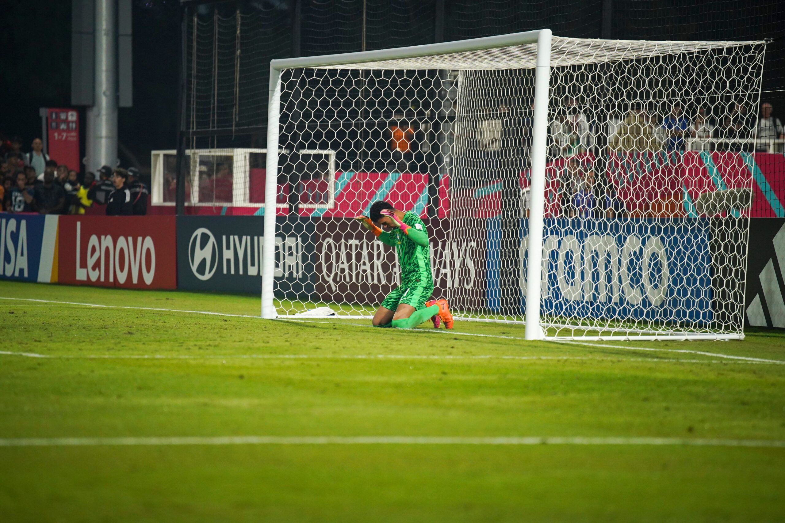 Goleiro João Pedro garante classificação do Brasil no mundial sub-17, para a segunda rodada do mata-mata, tanto no tempo normal, assim como nos pênaltis