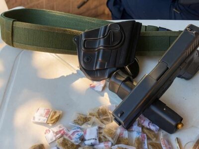 Acontece agora: Tiroteio no Jardim Catarina em operação da PM, com prisão e apreensão de drogas e arma, em São Gonçalo