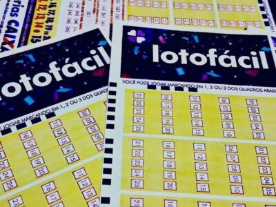 Resultado da Lotofácil agora: números sorteados no concurso 3528, premiação, dezenas e apostas ganhadoras de sábado, 01/11, em tempo real