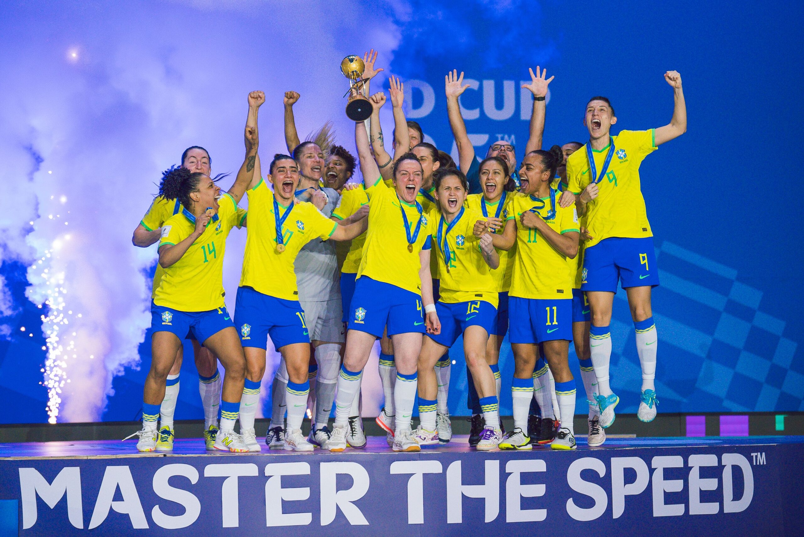 Brasil é campeão Mundial Feminino de Futsal ao vencer Portugal por 3 a 0 e conquista o primeiro em campanha com 100% de aproveitamento 