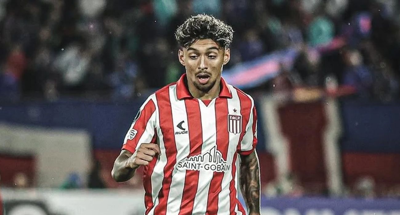 Cristian Medina em ação pelo Estudiantes
