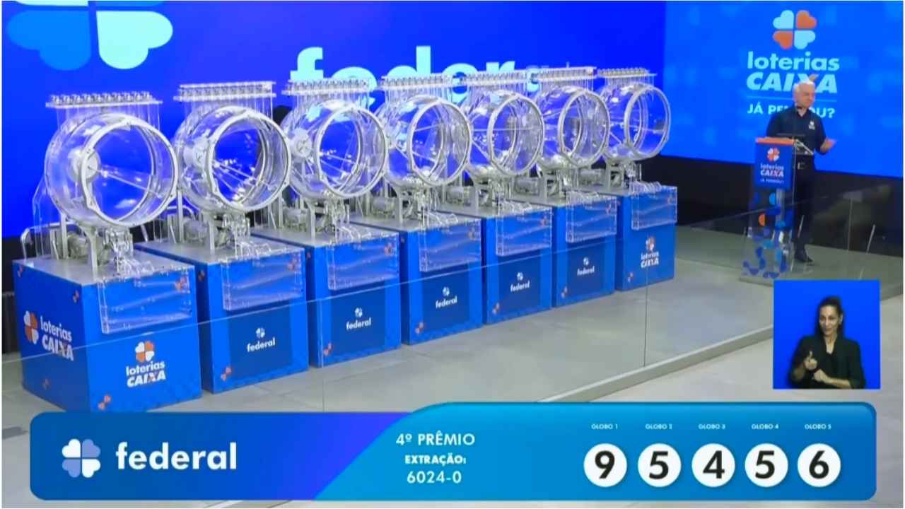 QUARTO PRÊMIO: — Bilhete número 03343, que saiu para a cidade de Campina Grande, estado da Paraíba, emitido pela Loteria Medeiros Prata: premiação no valor de R$ 25 mil