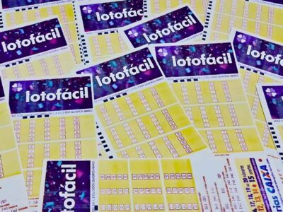 Resultado da Lotofácil agora: números sorteados no concurso 3557, premiação, dezenas e apostas ganhadoras de segunda-feira, 08/12