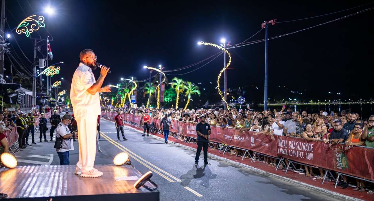 Dudu Nobre se apresenta no Natal Brasilidade 2025 em Maricá