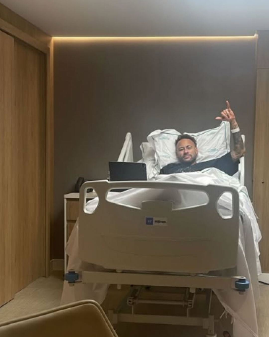 Neymar durante partida do Santos antes da cirurgia no joelho esquerdo