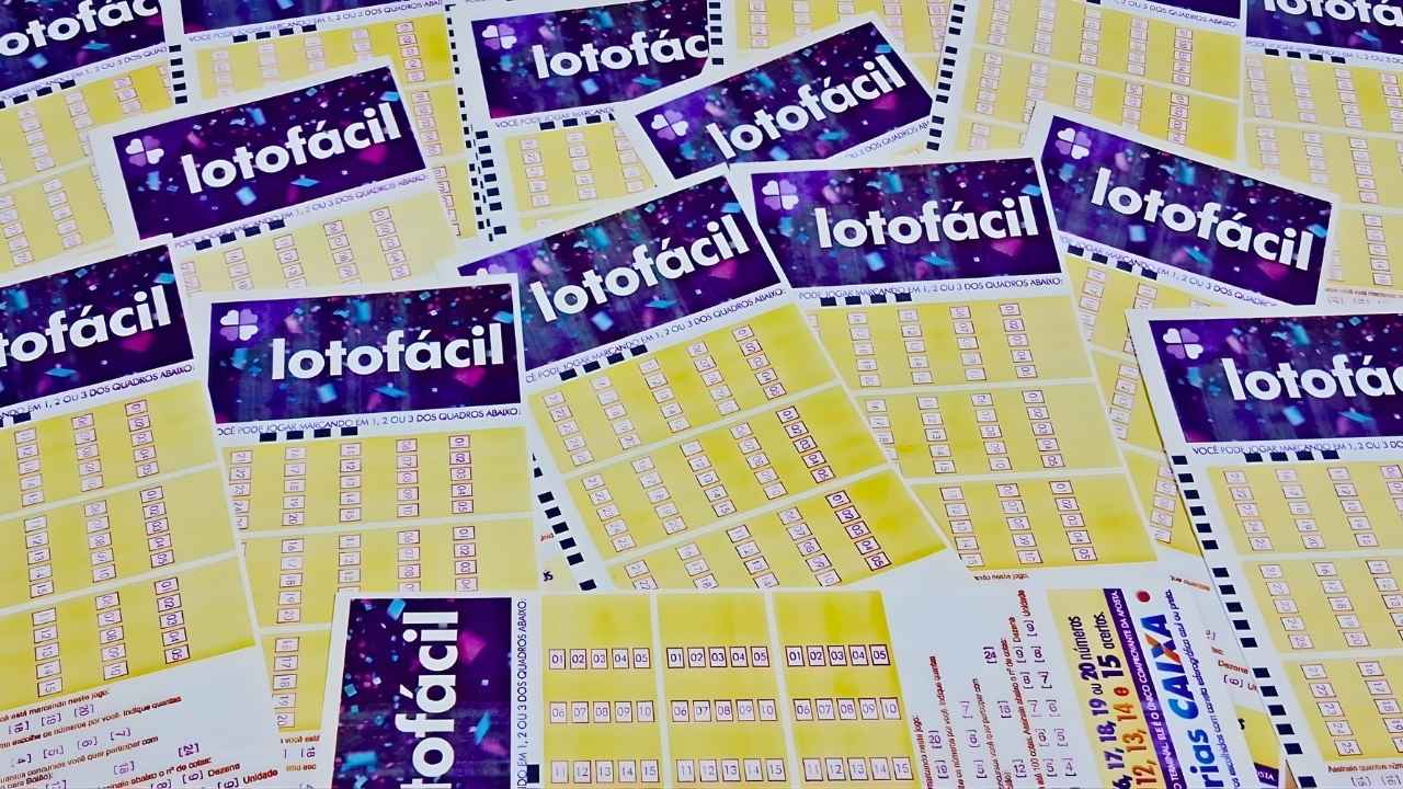 Volantes para marcar jogo e anotar Resultado da Lotofácil agora: números sorteados no concurso 3574, premiação, dezenas e apostas ganhadoras de segunda-feira, 29/12