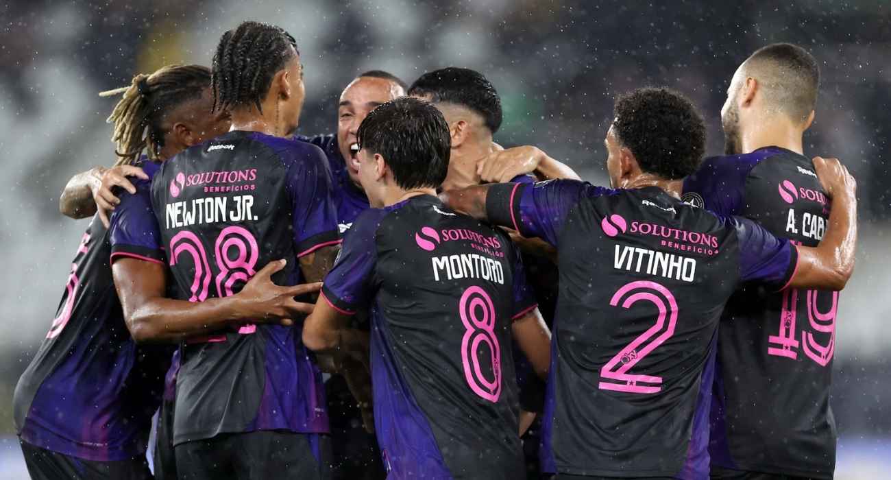 Botafogo vence o Bangu no Nilton Santos pelo Campeonato Carioca