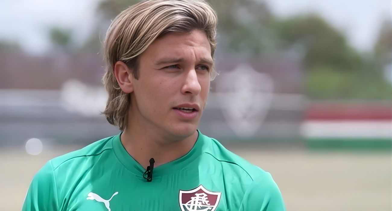 Canobbio em ação pelo Fluminense no Maracanã