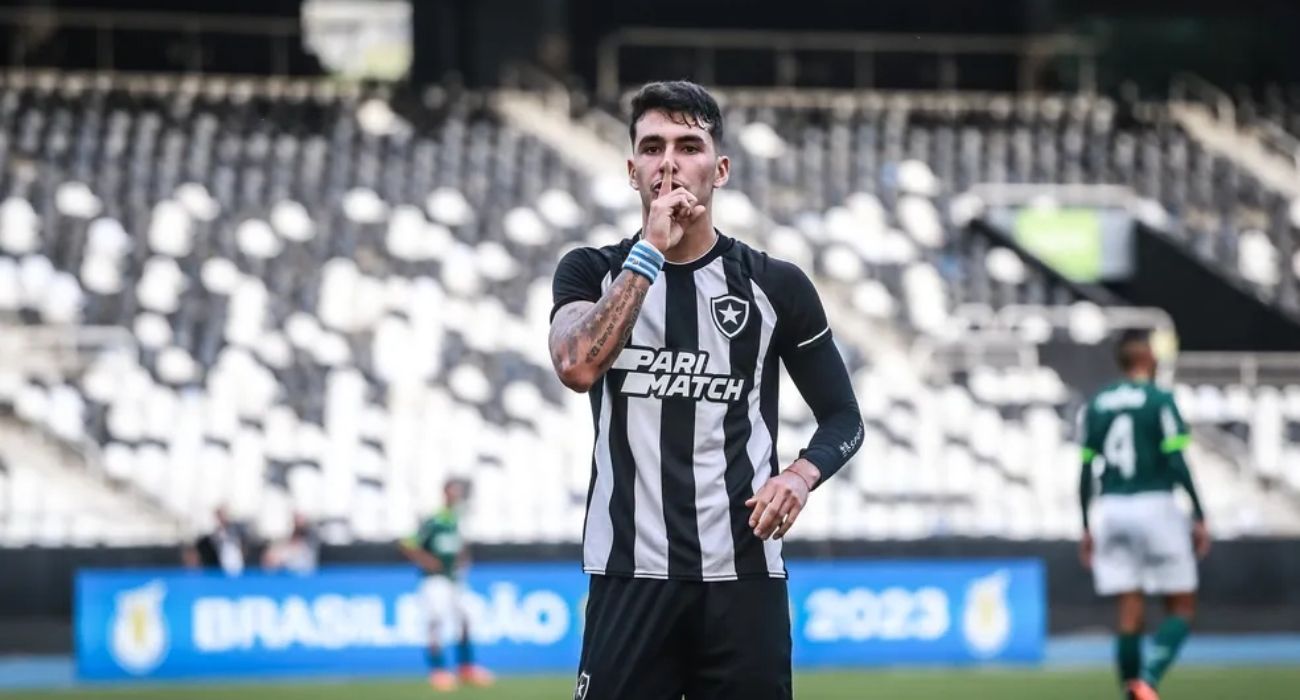 Diego Abreu passou pelas categorias de base do Botafogo, em 2023
