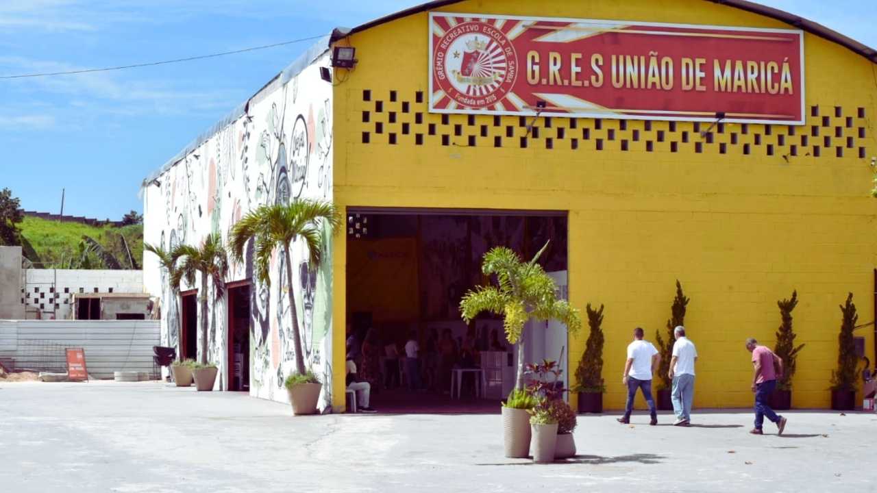 Quadra da União de Maricá, que realiza seu ensaio técnico para o carnaval 2026 no sambódromo na marquês de sapucaí.