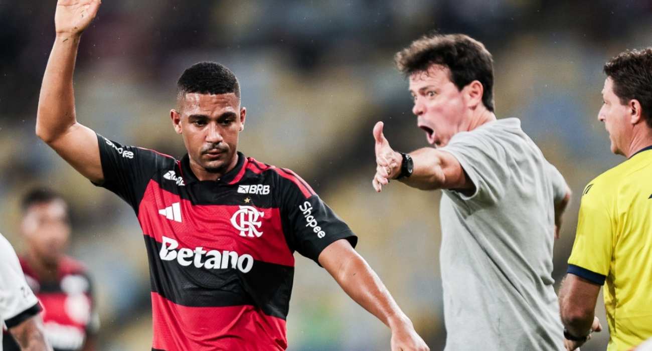 Fernando Diniz durante o clássico Vasco x Flamengo no Maracanã