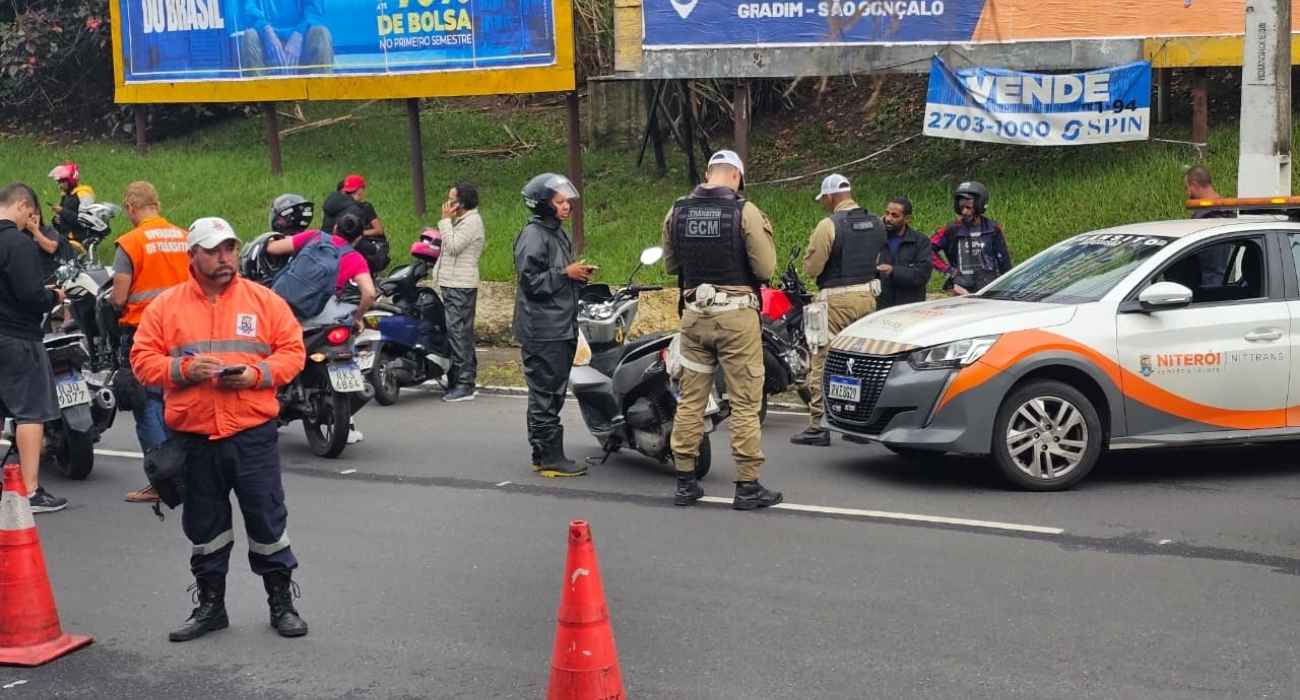 Fiscalização tem foco em motos barulhentas em Niterói