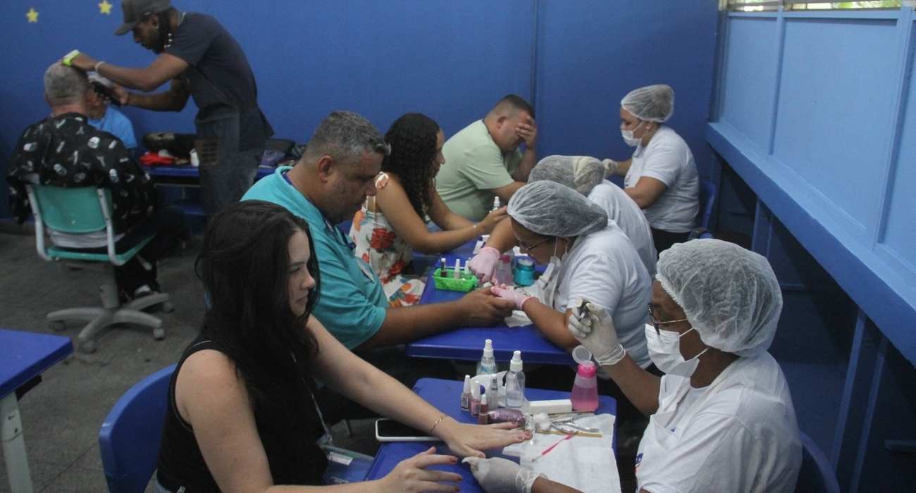 Funasg realiza atendimento de saúde a servidores da Educação durante evento em São Gonçalo