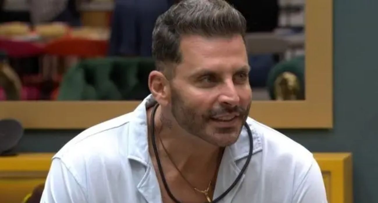 Henri Castelli deixa o BBB 26 por orientação médica após crise convulsiva