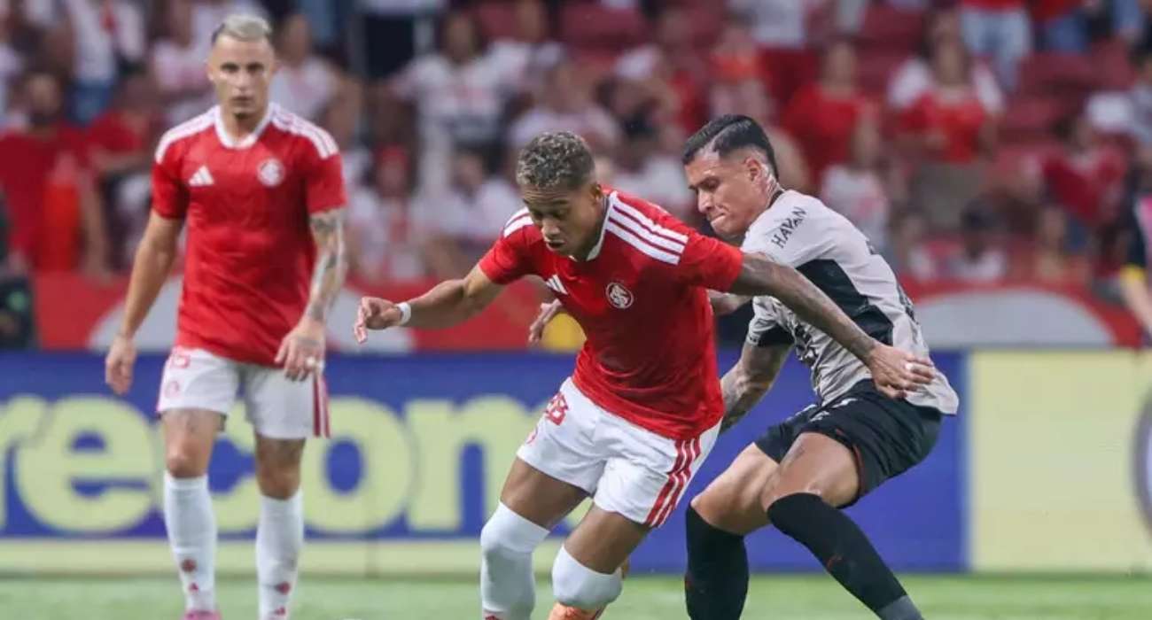 Caxias e Internacional se enfrentam no Estádio Centenário