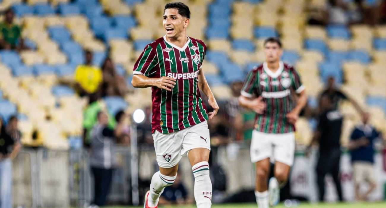 Savarino estreia pelo Fluminense no Maracanã