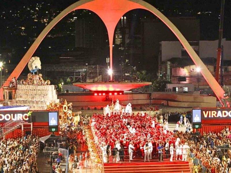 Saiba o horário e onde assistir na televisão o Desfile das Campeãs do Rio de Janeiro do Carnaval 2026, direto da Passarela do Samba, na Marquês de Sapucaí | Marco Terranova/Riotur