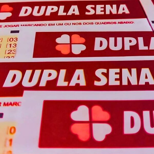 Veja o resultado do concurso 2922 da Dupla Sena e confira os números sorteados para saber se você acertou de 3 à 5 dezenas — pois esses cenários possuem rateio de premiação, já que a principal acumulou nesta sexta-feira, 06/02