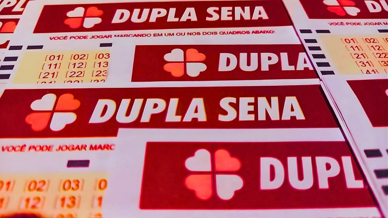 Veja o resultado do concurso 2922 da Dupla Sena e confira os números sorteados para saber se você acertou de 3 à 5 dezenas — pois esses cenários possuem rateio de premiação, já que a principal acumulou nesta sexta-feira, 06/02