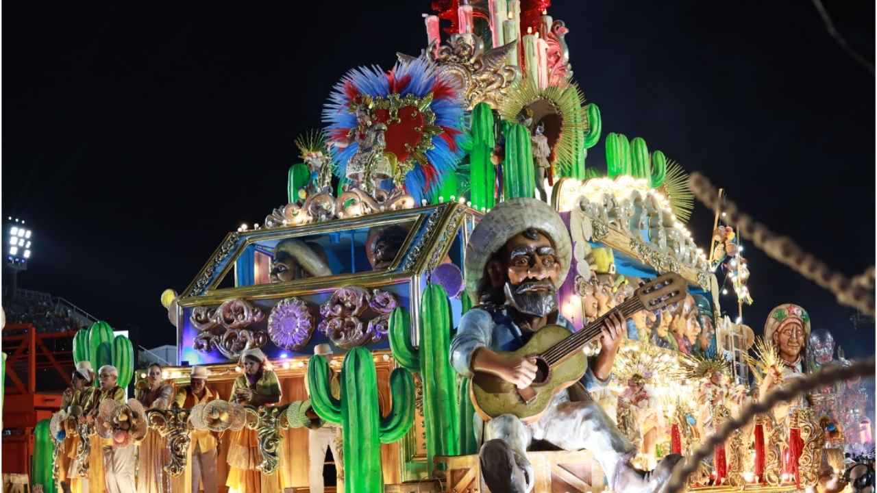 Alegoria da Acadêmicos de Niterói | Lucas Victório