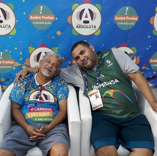 Paulo Freitas e André Freias, na cabine da Rádio Absoluta, em trabalho realizado na época pela André Freitas Comunicação | Simone Canuto