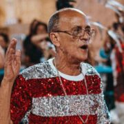 Folha do Leste desvenda mistério sobre homenagem a Ciça sobre onde o Mestre de Bateria e também enredo da Viradouro vai desfilar. A escola deve deve repetir feito histórico de 2007, com ritmistas sobre carro alegórico.