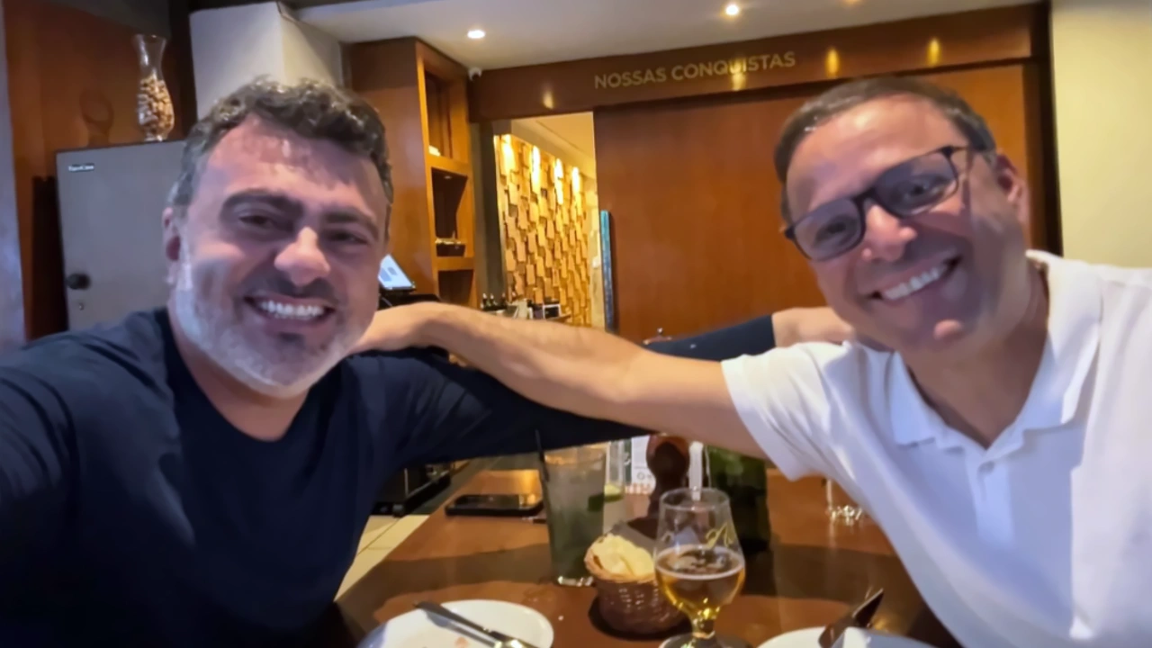 Vitor Junior e Rodrigo Neves durante encontro recente: deputado é convencido pelo prefeito de Niterói a não deixar liderança do PDT na Alerj | Reprodução/Instagram