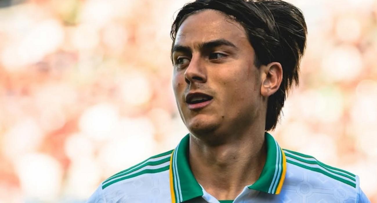 Paulo Dybala com a camisa da Roma durante a temporada 2026