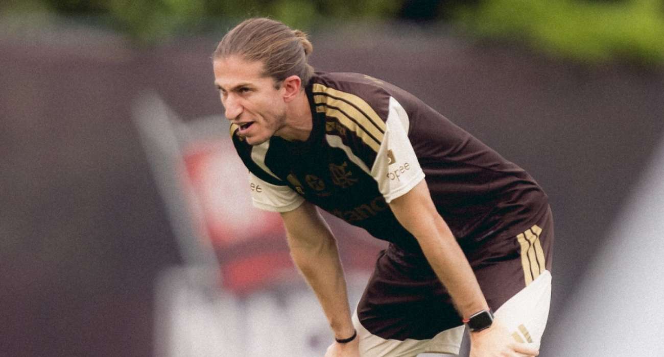 Jogadores do Flamengo demonstram frustração após empate no Brasileirão