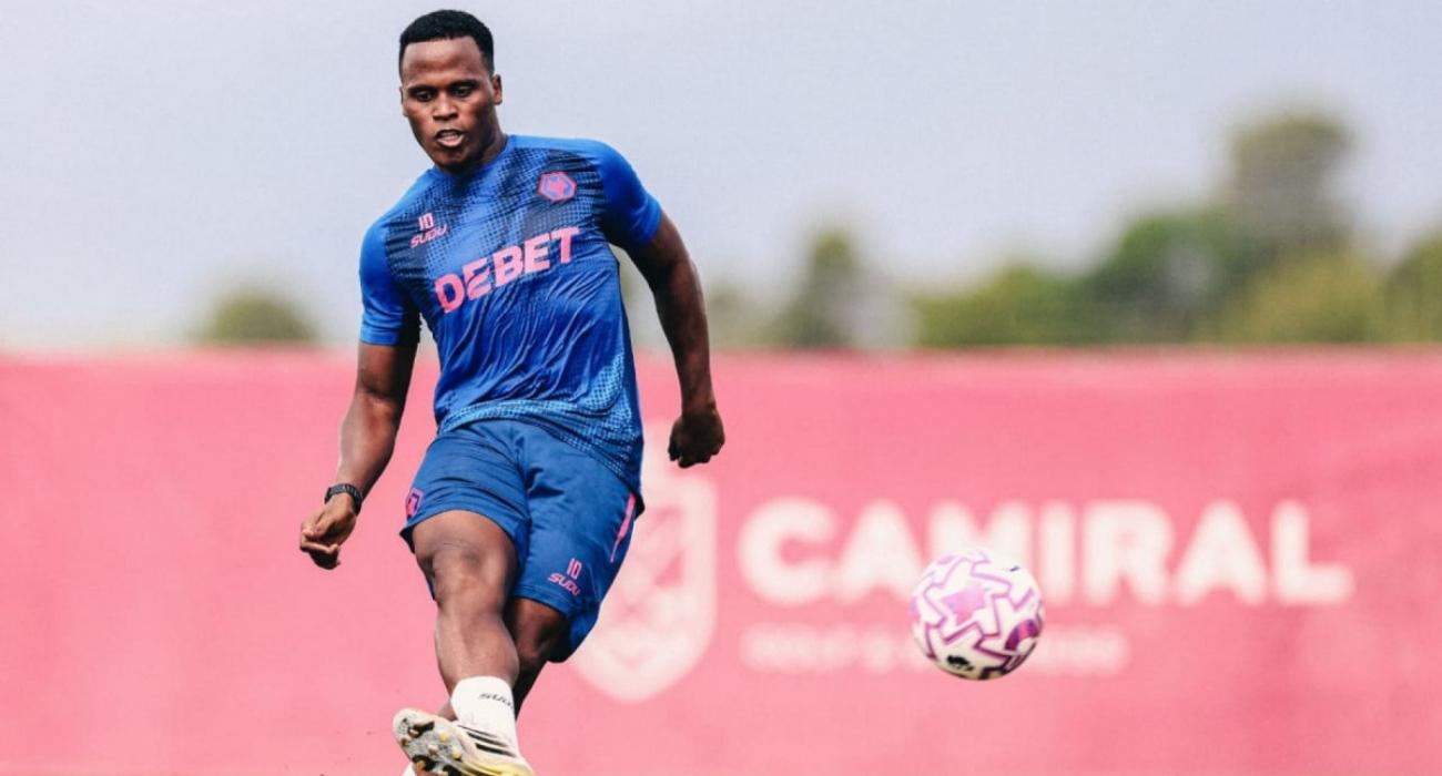 Jhon Arias com a camisa do Fluminense em partida decisiva