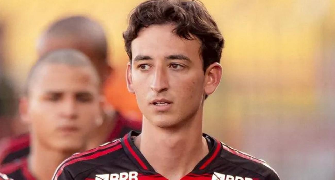 João Carbone comemora título do Intercontinental Sub-20 pelo Flamengo