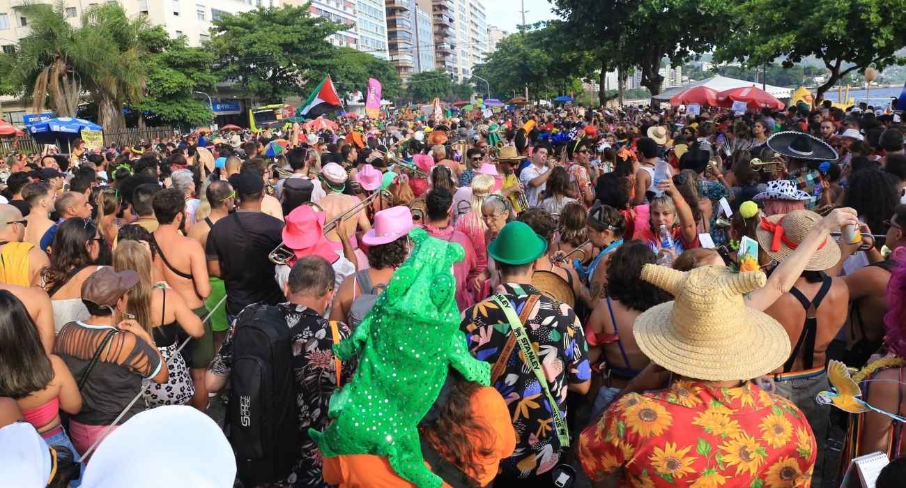 Programação do Carnaval de Rua em Niterói 2026 anima bairros da cidade