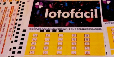 Volantes do concurso 3725 da Lotofácil, com resultado dos números sorteados quinta-feira, 02/07, bem como prêmios de todas as faixas de acerto, total de apostas realizadas, total de apostas ganhadoras e total de apostas perdedoras, com minúcias e detalhes especiais.