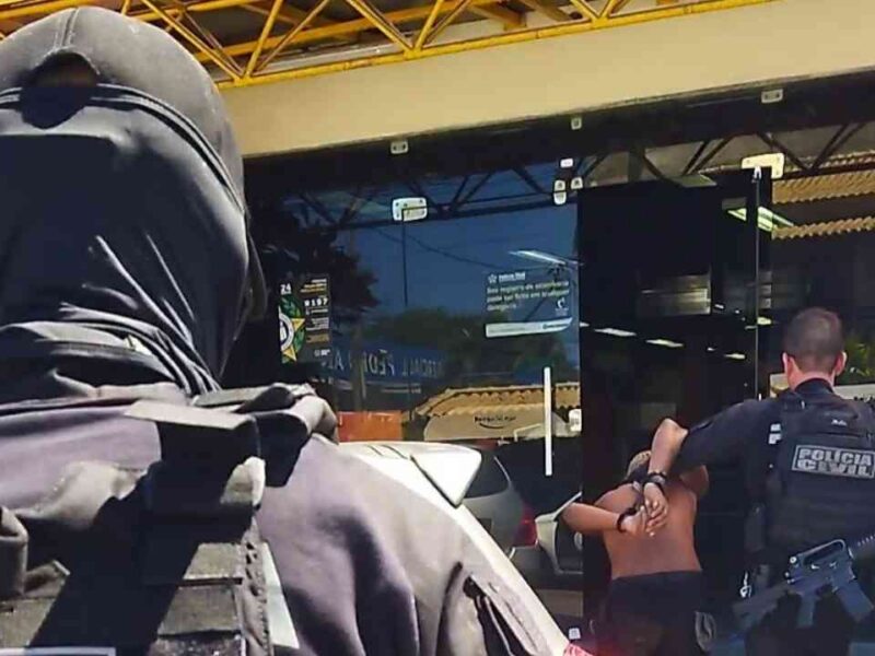 Polícia Civil prende suspeitos em Maricá durante operação contra o tráfico de drogas. Foto: Divulgação/Polícia Civil.