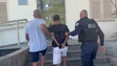 Traficante TH é levado à delegacia de Jurujuba. Foto: Divulgação/Polícia Civil.