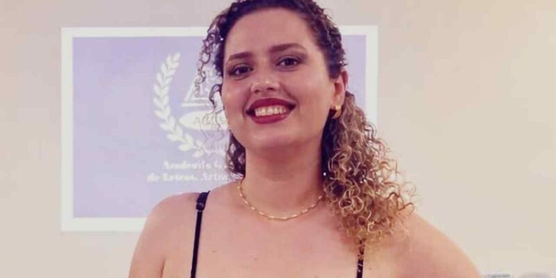 Suzane Veiga destaca-importância de Gilka-Machado na literatura. Foto: Divulgação.