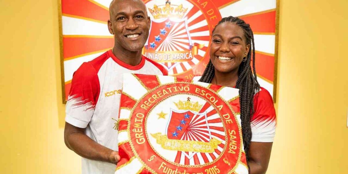 União de Maricá definiu o mestre-sala Luiz Augusto, o Gugu, e a porta-bandeira Lais Lucia como o terceiro casal para o carnaval do ano que vem. Foto: Ney Júnior.