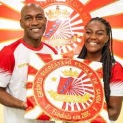 União de Maricá definiu o mestre-sala Luiz Augusto, o Gugu, e a porta-bandeira Lais Lucia como o terceiro casal para o carnaval do ano que vem. Foto: Ney Júnior.