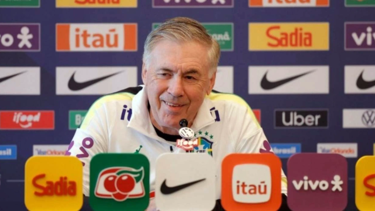 Carlo Ancelotti durante coletiva da Seleção Brasileira antes de amistoso