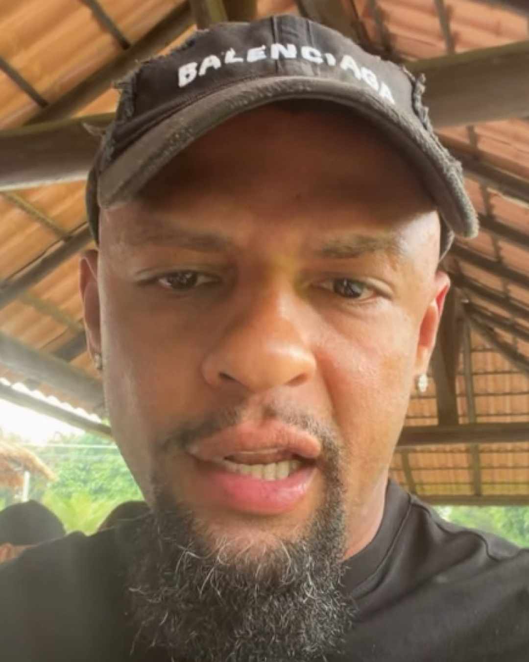 Felipe Melo comenta lance de Vasco x Fluminense no SporTV Felipe Melo comenta lance de Vasco x Fluminense no SporTV