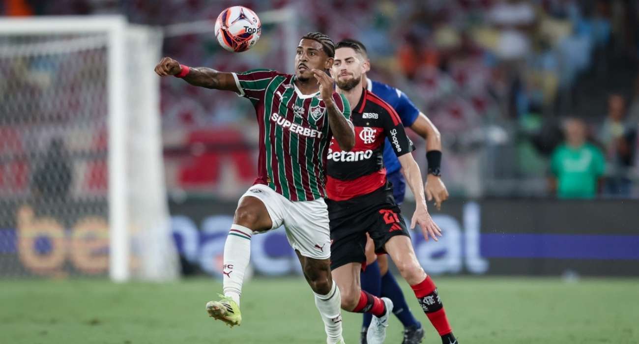 Jogadores do Flamengo comemoram o título do Campeonato Carioca de 2026 no Maracanã Jogadores do Flamengo comemoram o título do Campeonato Carioca de 2026 no Maracanã
