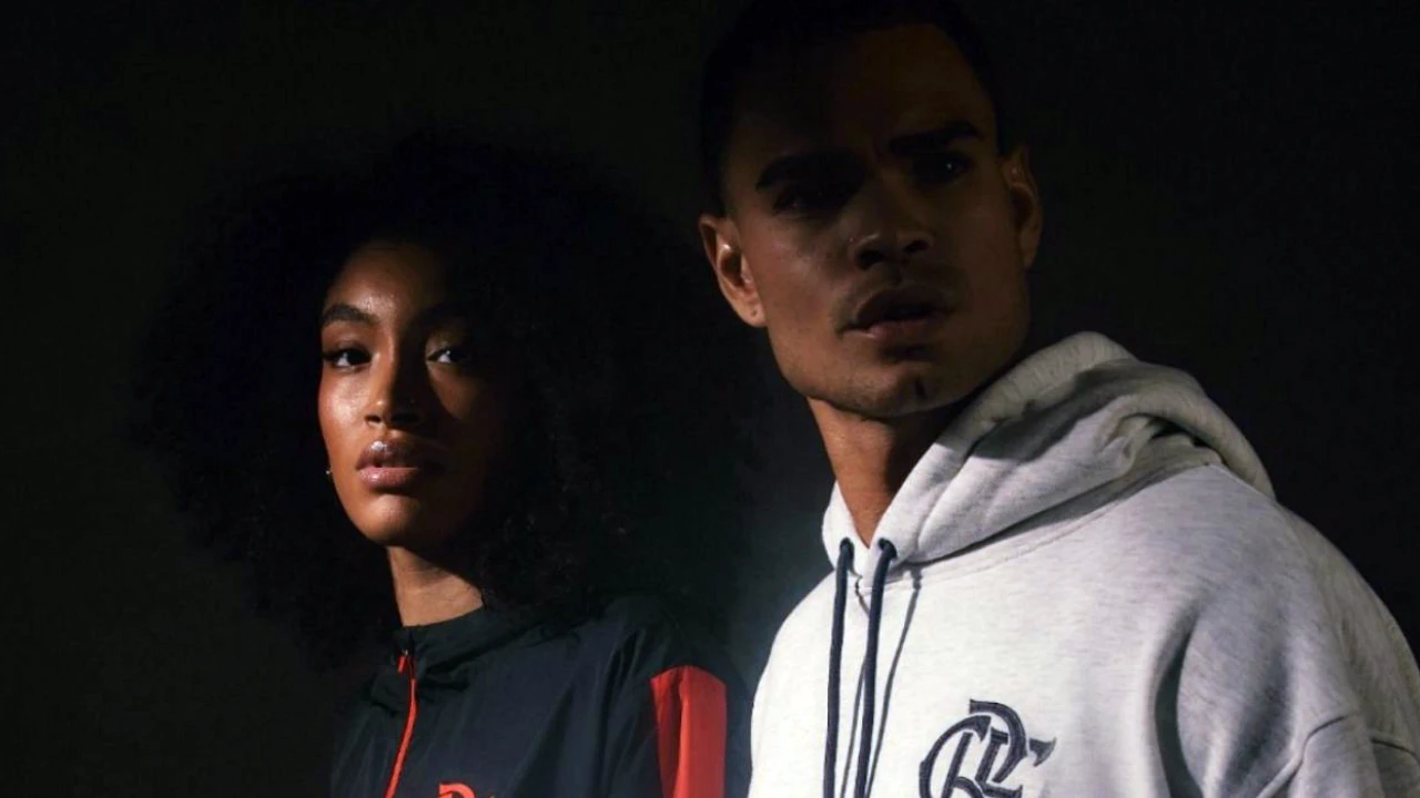 Peças da coleção de inverno do Flamengo com moletons e jaquetas Peças da coleção de inverno do Flamengo com moletons e jaquetas