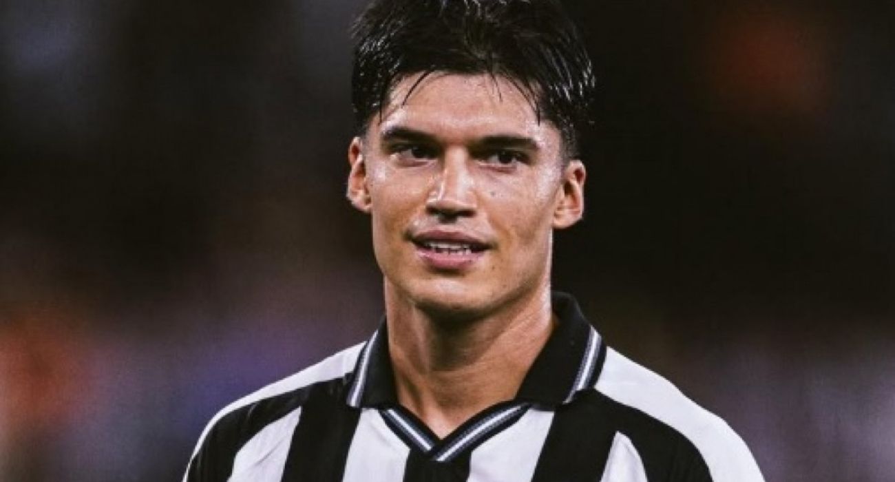 Joaquín Correa em ação pelo Botafogo na Taça Rio Joaquín Correa em ação pelo Botafogo na Taça Rio