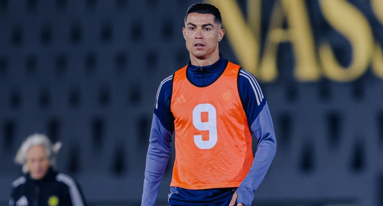 Cristiano Ronaldo durante partida pelo Al-Nassr antes de sofrer lesão na coxa direita Cristiano Ronaldo durante partida pelo Al-Nassr antes de sofrer lesão na coxa direita