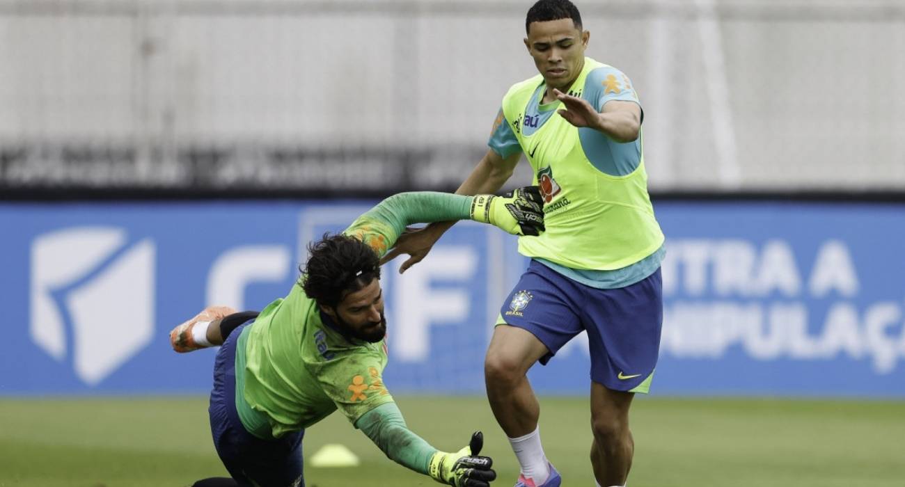 Vanderson e Caio Henrique em ação pelo Monaco antes das lesões