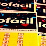 Volantes da Lotofácil, usados por apostadores que sonham com o prêmio da loteria e querem que os seus números correspondam ao resultado desta quinta-feira, 05/03, do concurso 3628