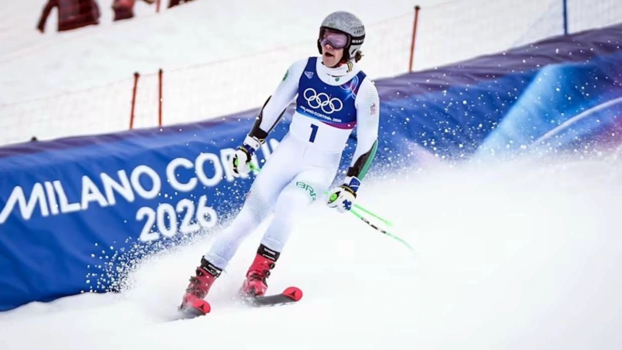 Lucas Braathen comemorando vitória no esqui alpino em Lillehammer