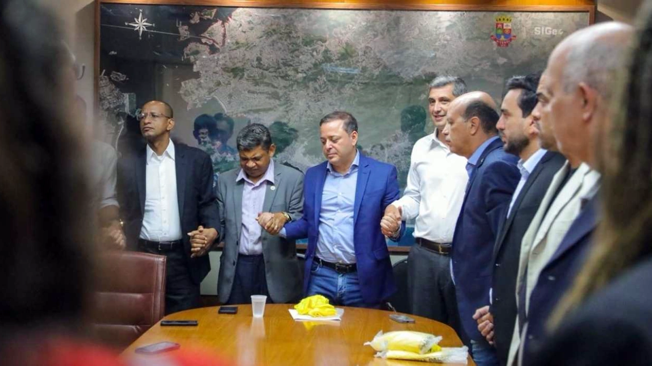 Público reunido na Marcha para Jesus em Niterói